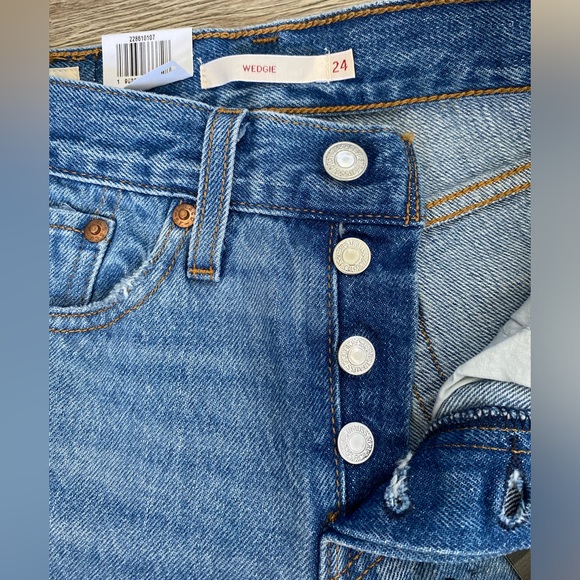 MSRP $108 NWT 24x28 High Rise Levi’s Wedgie Icon Fit Jeans In Athens Asleep - Picture 8 of 14
